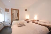 Ingleside Cottage إيلي المظهر الخارجي الصورة